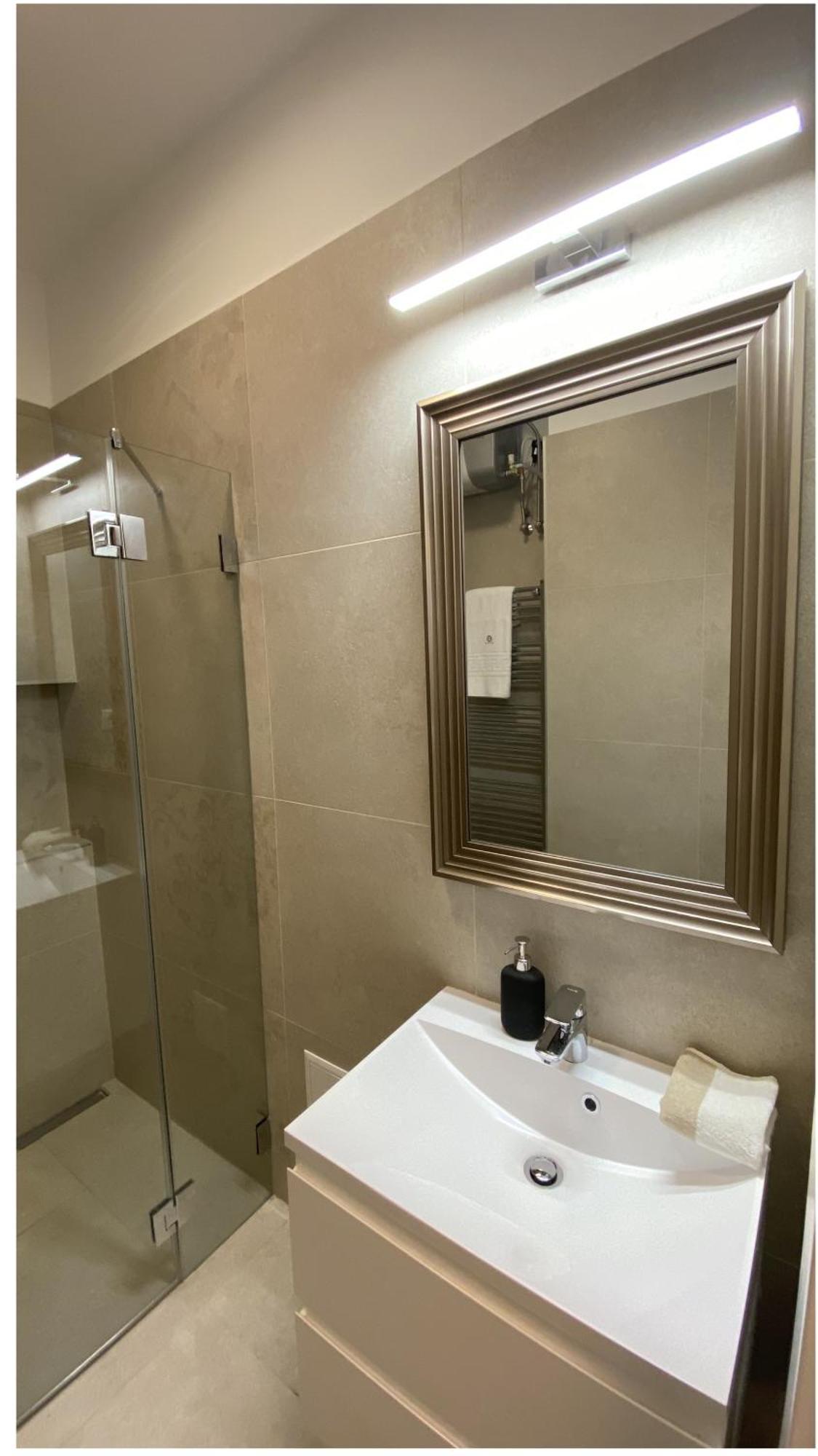 בודפשט Modern Apartment Near The River מראה חיצוני תמונה
